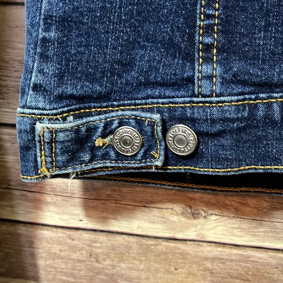 Levi's Denim Jacket Size S Juniors  G3 - Picture 7 of 7